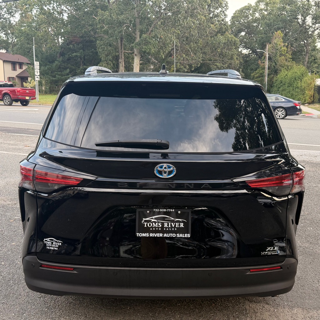 Photo 4 of this TOYOTA SIENNA