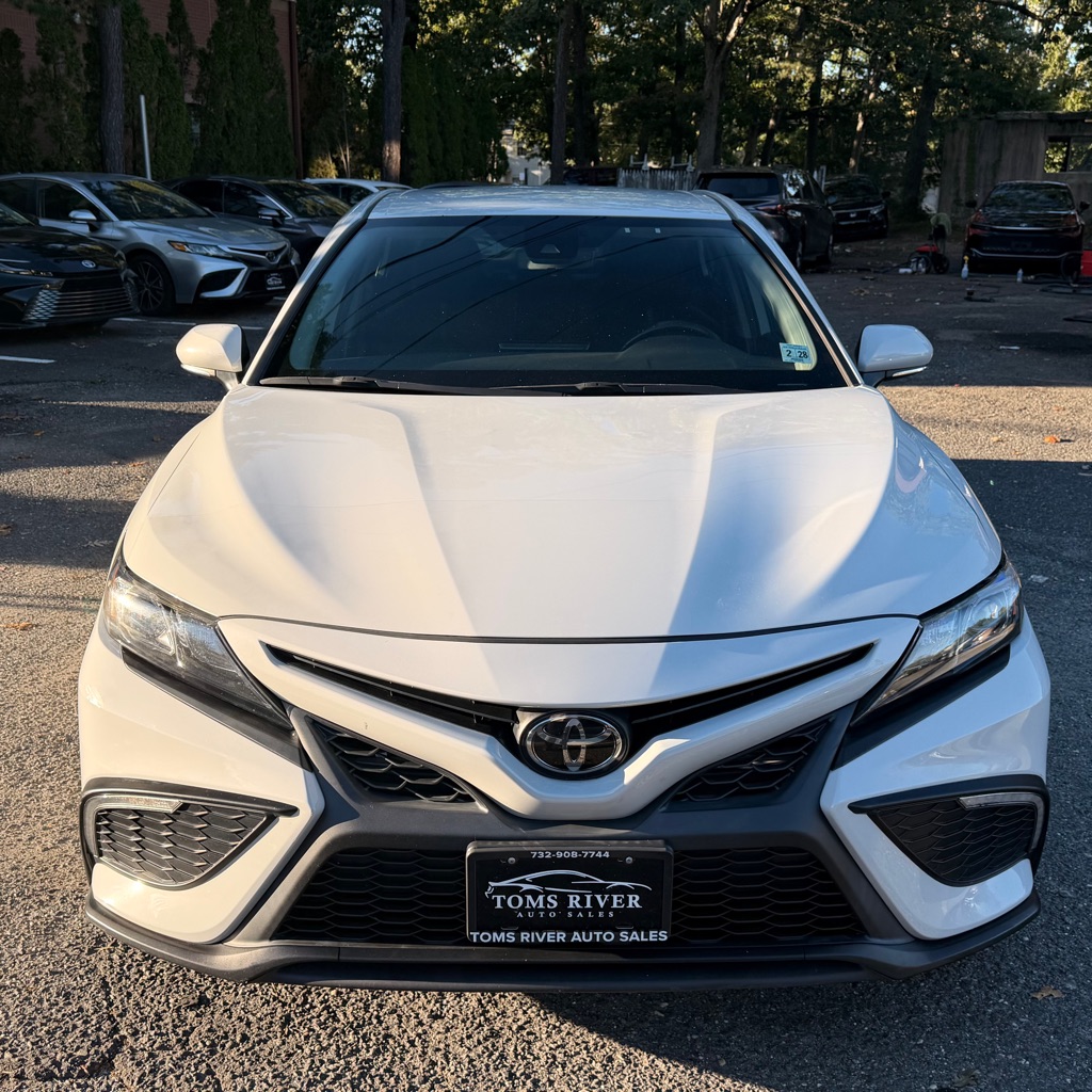 Photo 8 of this TOYOTA CAMRY