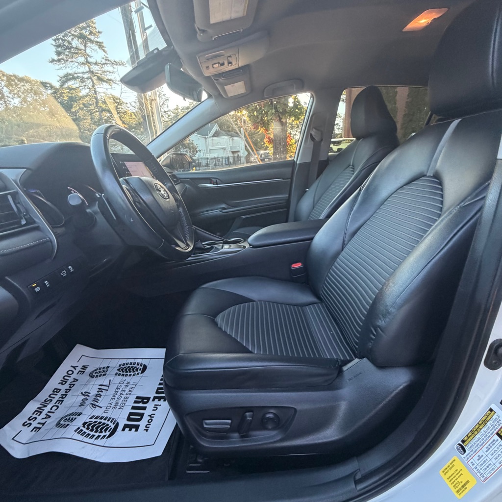 Photo 18 of this TOYOTA CAMRY