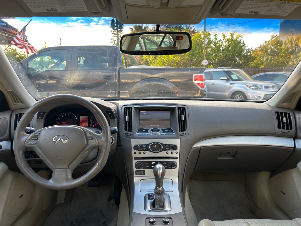 INFINITI G37 2009 INFINITI G37 JNKCV61E39M011591