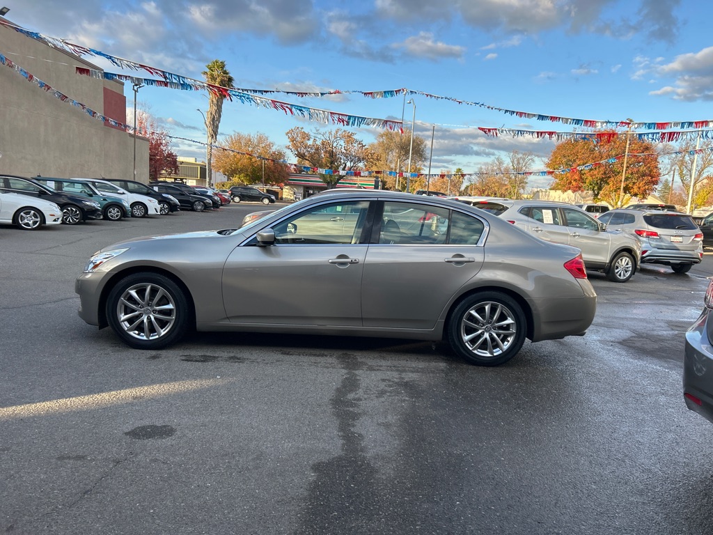 INFINITI G37 2009 INFINITI G37 JNKCV61E39M011591