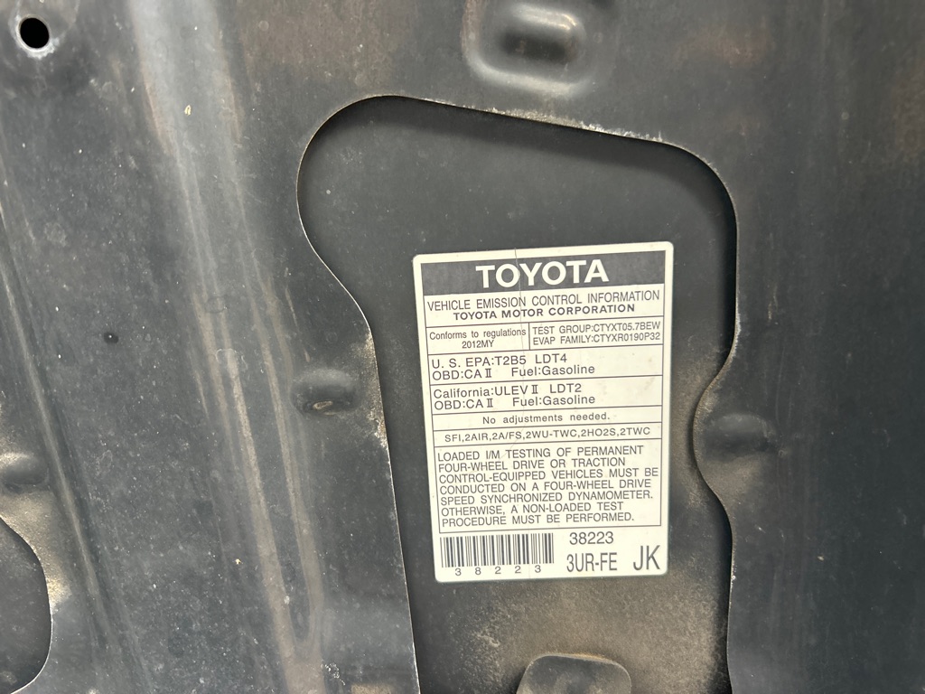 TOYOTA TUNDRA 2012 TOYOTA TUNDRA 5TFEY5F11CX127363