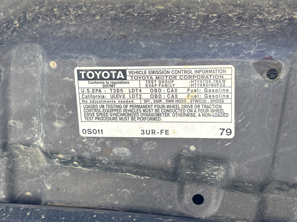 TOYOTA TUNDRA 2017 TOYOTA TUNDRA 5TFRY5F14HX213355