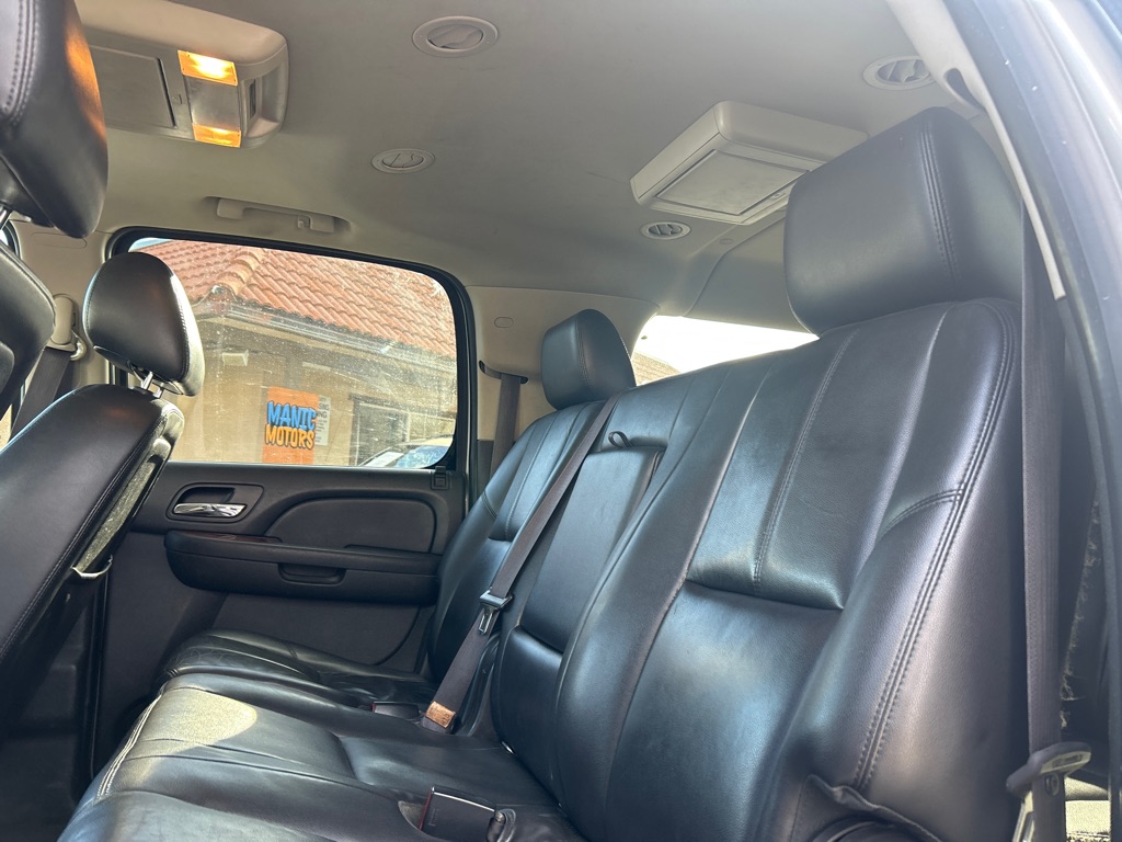 CHEVROLET SUBURBAN 2013 CHEVROLET SUBURBAN 1GNSKJE71DR376357