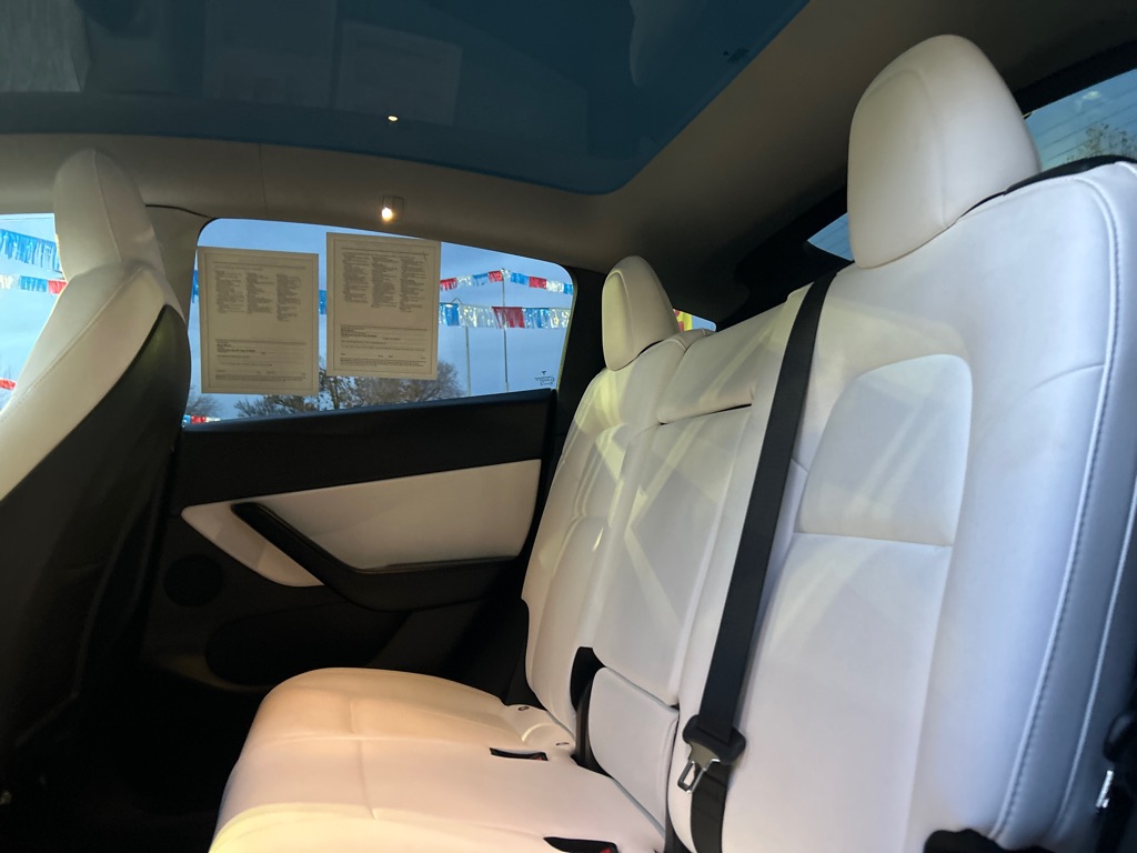 TESLA MODEL Y 2020 TESLA MODEL Y 5YJYGDEE5LF058699