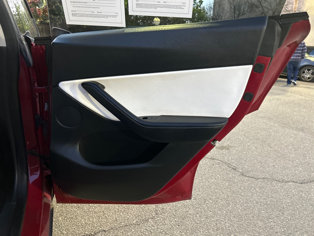TESLA MODEL Y 2020 TESLA MODEL Y 5YJYGDEE5LF058699