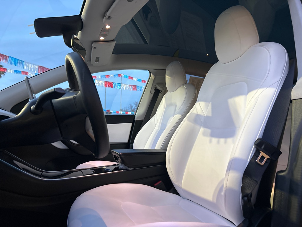 TESLA MODEL Y 2020 TESLA MODEL Y 5YJYGDEE5LF058699