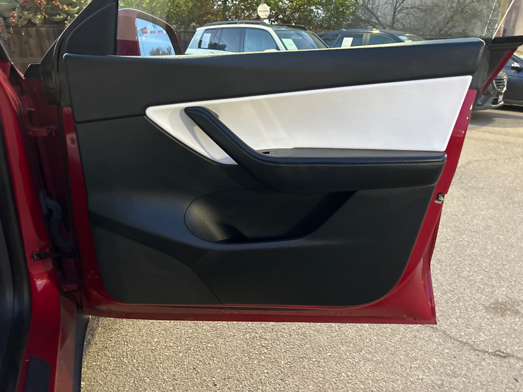 TESLA MODEL Y 2020 TESLA MODEL Y 5YJYGDEE5LF058699