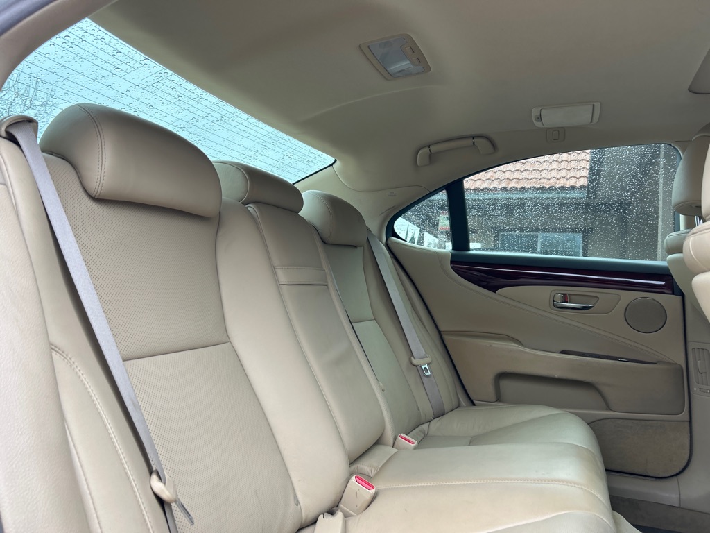 LEXUS LS 2008 LEXUS LS JTHBL46F085075863
