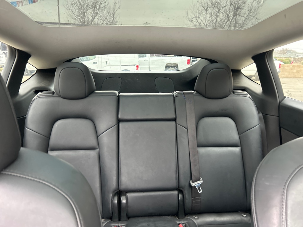 TESLA MODEL Y 2021 TESLA MODEL Y 5YJYGDEE8MF087437