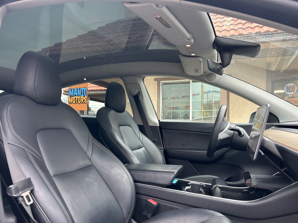 TESLA MODEL Y 2021 TESLA MODEL Y 5YJYGDEE8MF087437