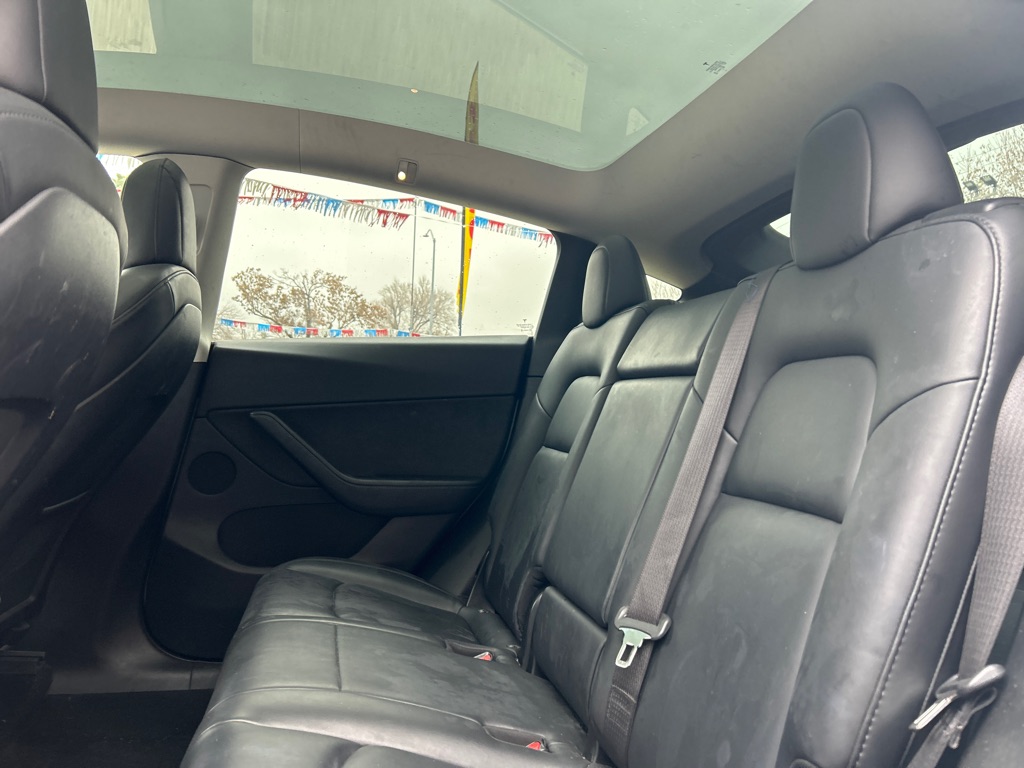 TESLA MODEL Y 2021 TESLA MODEL Y 5YJYGDEE8MF087437