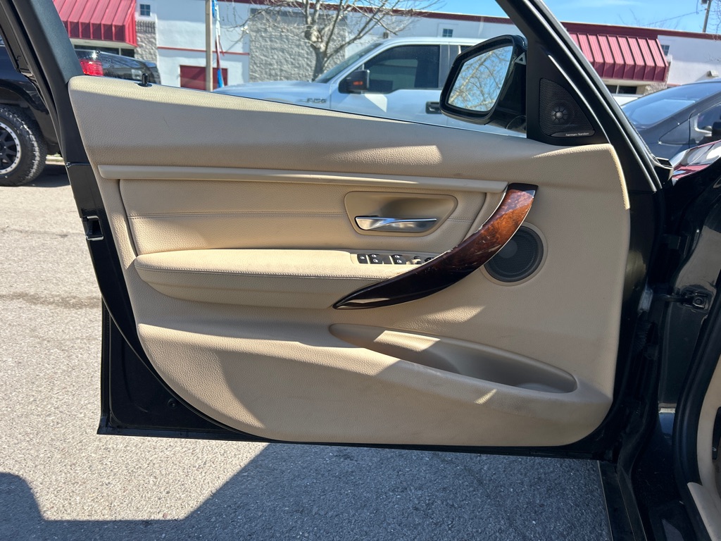 BMW 3 SERIES 2013 BMW 3 SERIES WBA3F9C51DF145085
