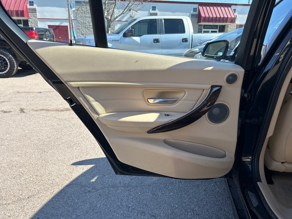 BMW 3 SERIES 2013 BMW 3 SERIES WBA3F9C51DF145085