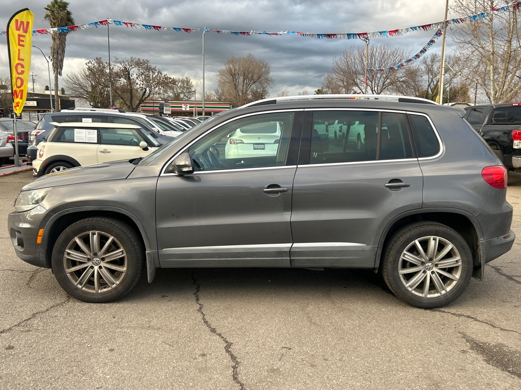 VOLKSWAGEN TIGUAN 2013 VOLKSWAGEN TIGUAN WVGAV3AX4DW611568