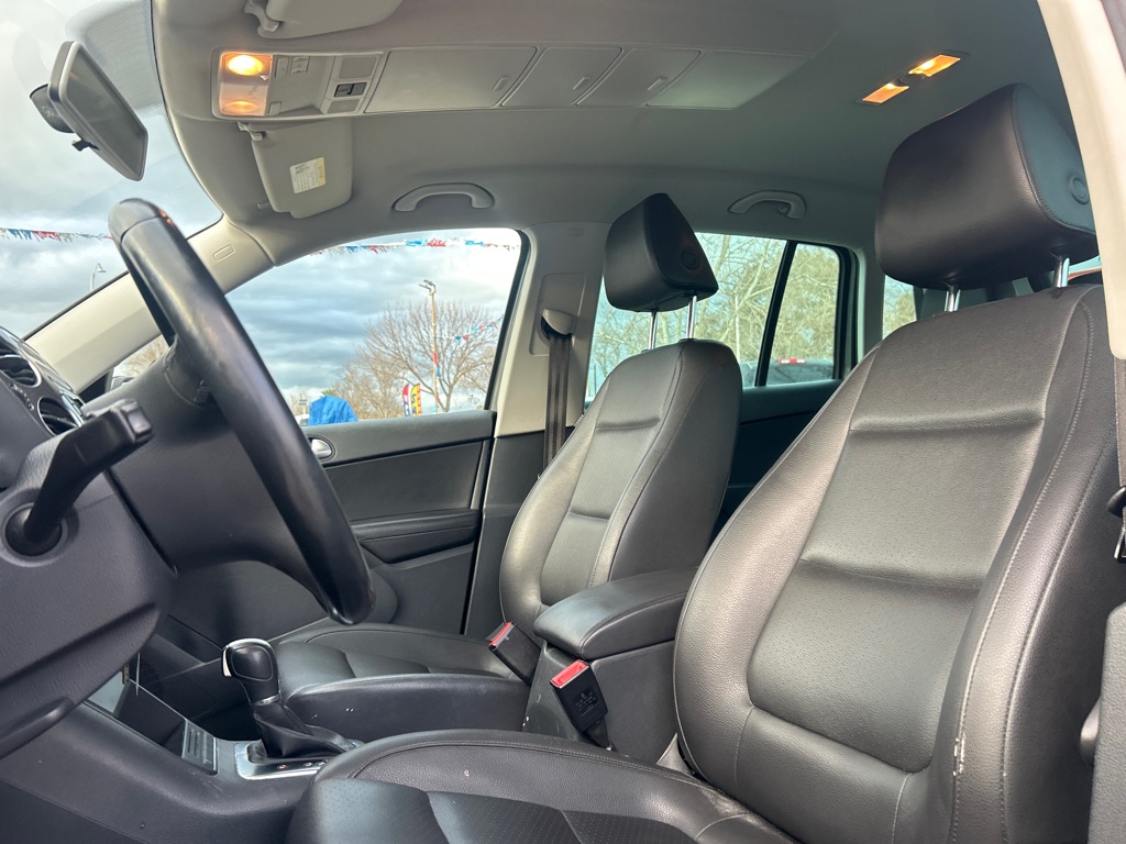 VOLKSWAGEN TIGUAN 2013 VOLKSWAGEN TIGUAN WVGAV3AX4DW611568