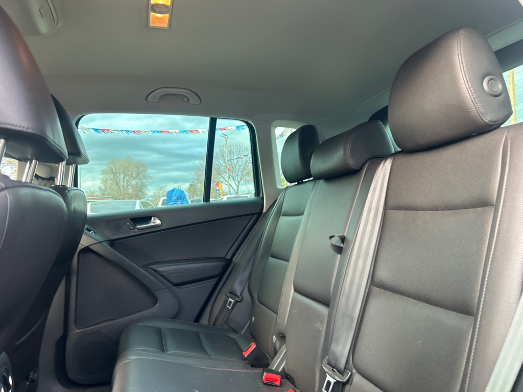 VOLKSWAGEN TIGUAN 2013 VOLKSWAGEN TIGUAN WVGAV3AX4DW611568