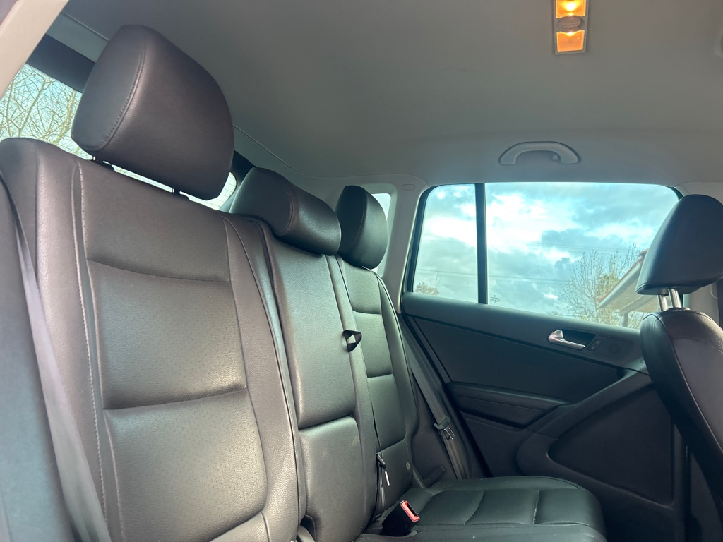VOLKSWAGEN TIGUAN 2013 VOLKSWAGEN TIGUAN WVGAV3AX4DW611568