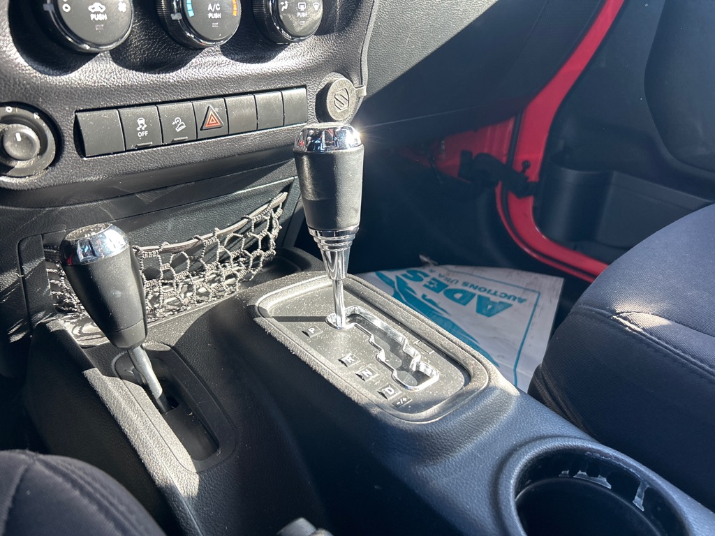 JEEP WRANGLER UNLIMI 2013 JEEP WRANGLER UNLIMI 1C4BJWDG2DL682254