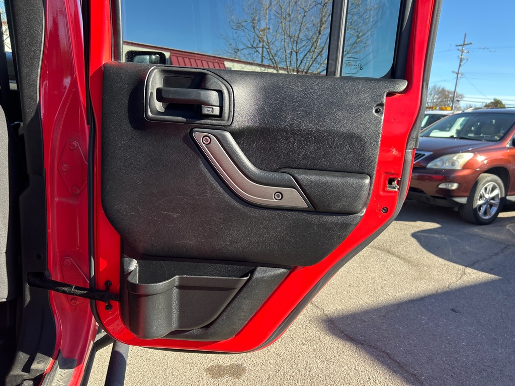 JEEP WRANGLER UNLIMI 2013 JEEP WRANGLER UNLIMI 1C4BJWDG2DL682254