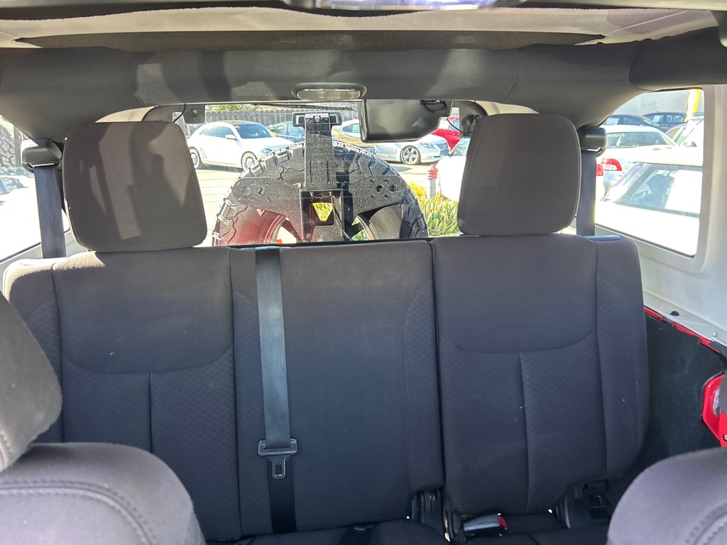 JEEP WRANGLER UNLIMI 2013 JEEP WRANGLER UNLIMI 1C4BJWDG2DL682254