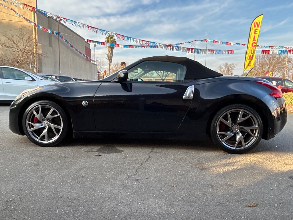 NISSAN 370Z 2013 NISSAN 370Z JN1AZ4FH6DM790386