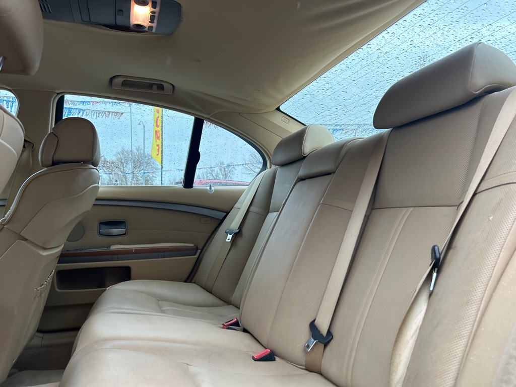 BMW 745 2002 BMW 745 WBAGL634X2DP54085