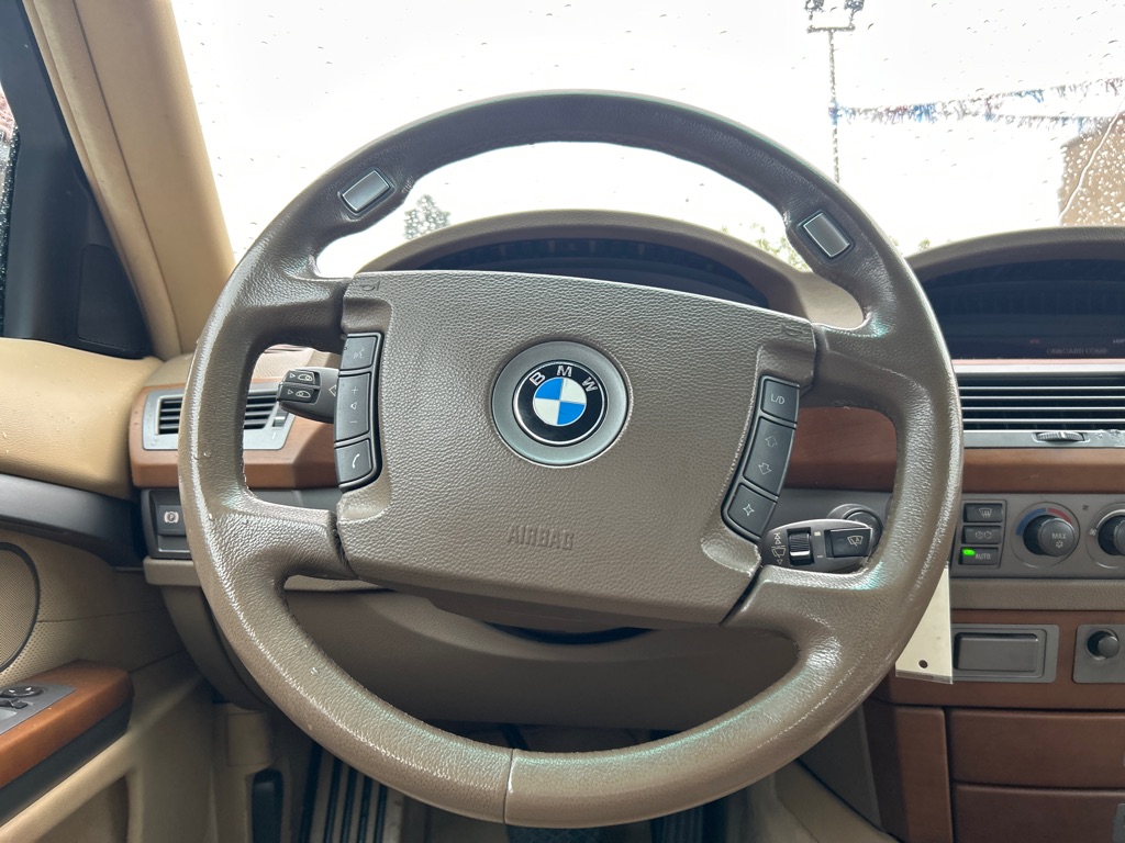 BMW 745 2002 BMW 745 WBAGL634X2DP54085