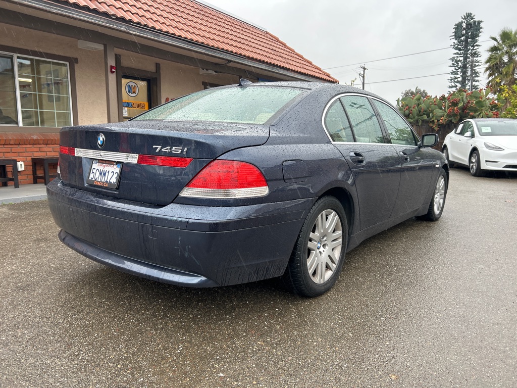 BMW 745 2002 BMW 745 WBAGL634X2DP54085