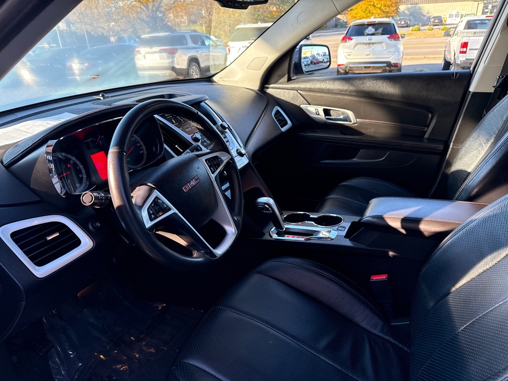 Photo 6 of this GMC TERRAIN