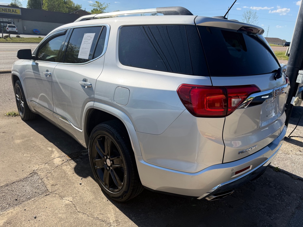 Photo 3 of this GMC ACADIA
