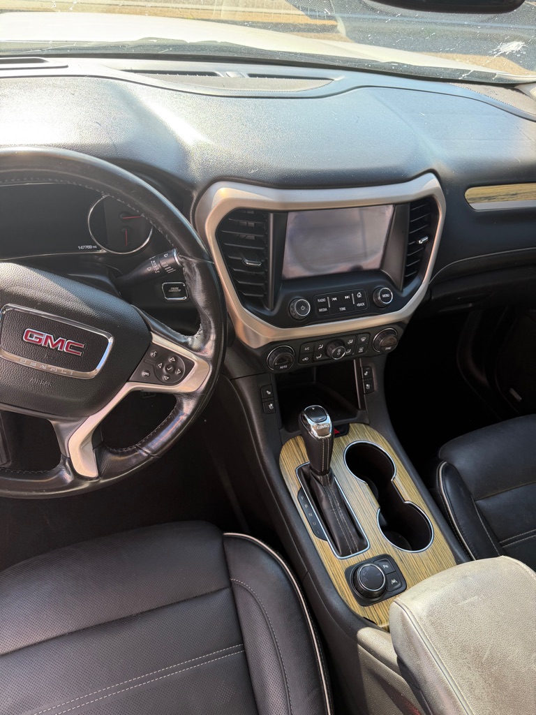Photo 7 of this GMC ACADIA
