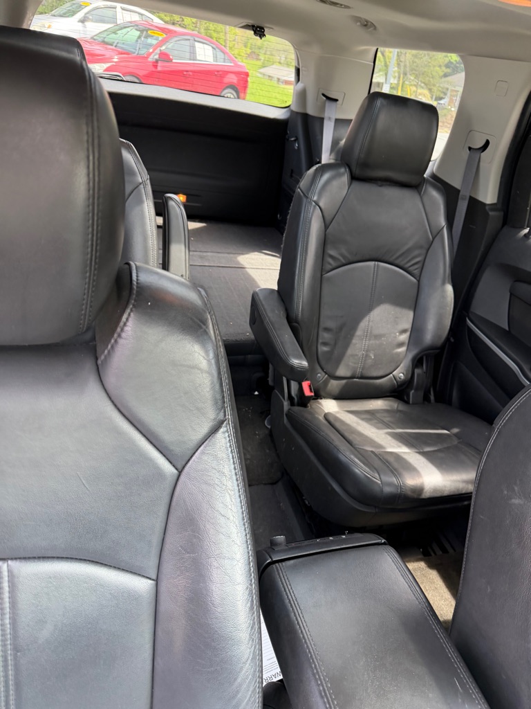 Photo 8 of this GMC ACADIA