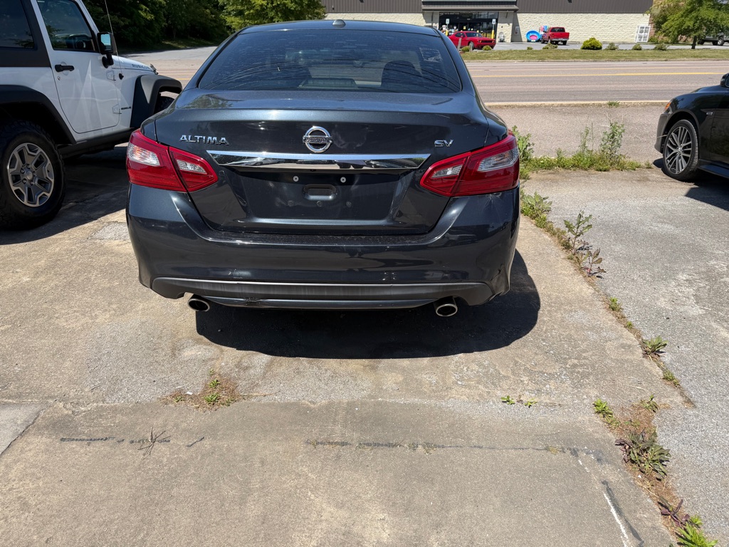 Photo 6 of this NISSAN ALTIMA