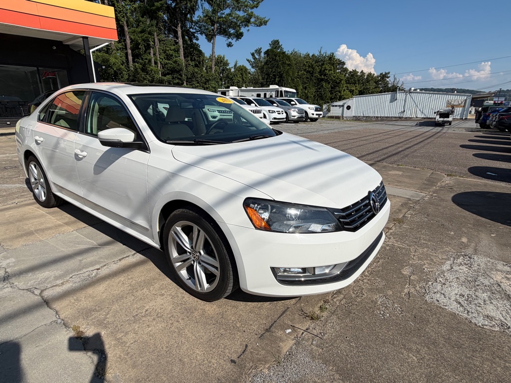 Photo 7 of this VOLKSWAGEN PASSAT