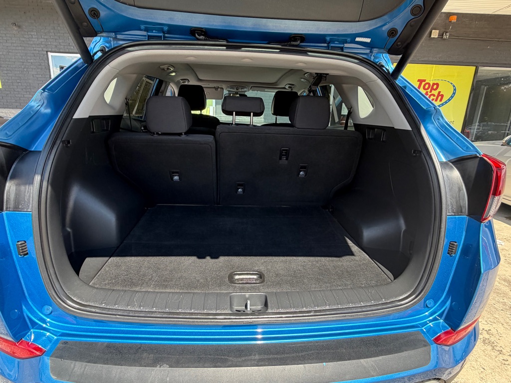 Photo 13 of this HYUNDAI TUCSON