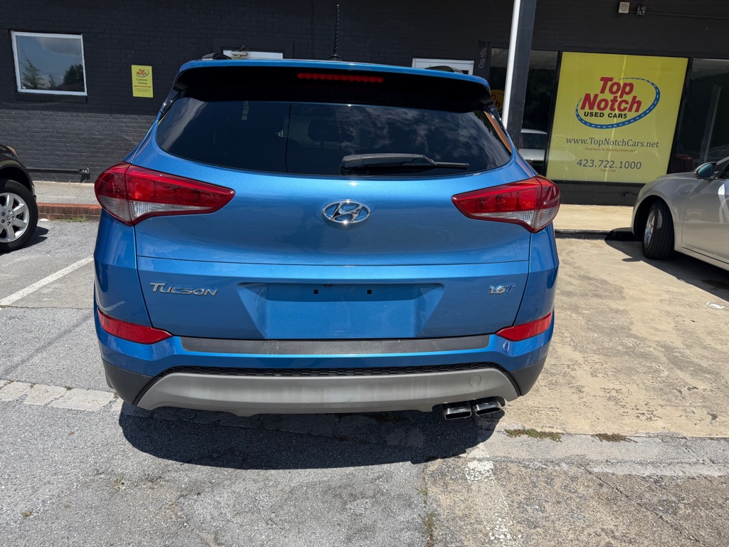 Photo 5 of this HYUNDAI TUCSON