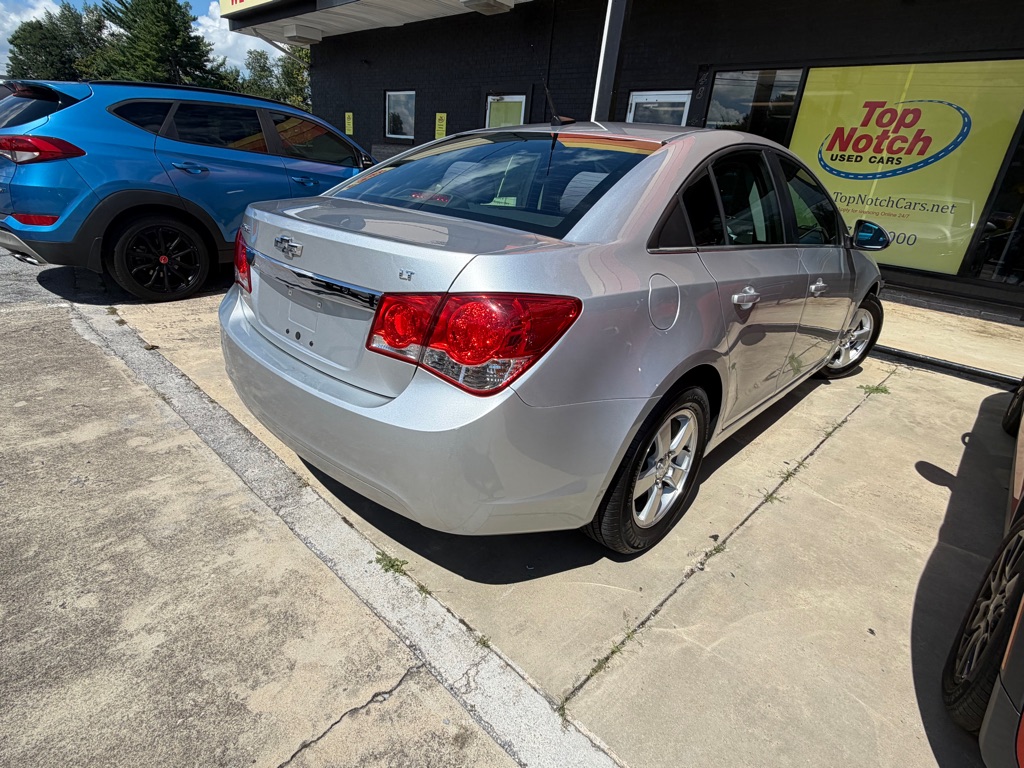 Photo 7 of this CHEVROLET CRUZE