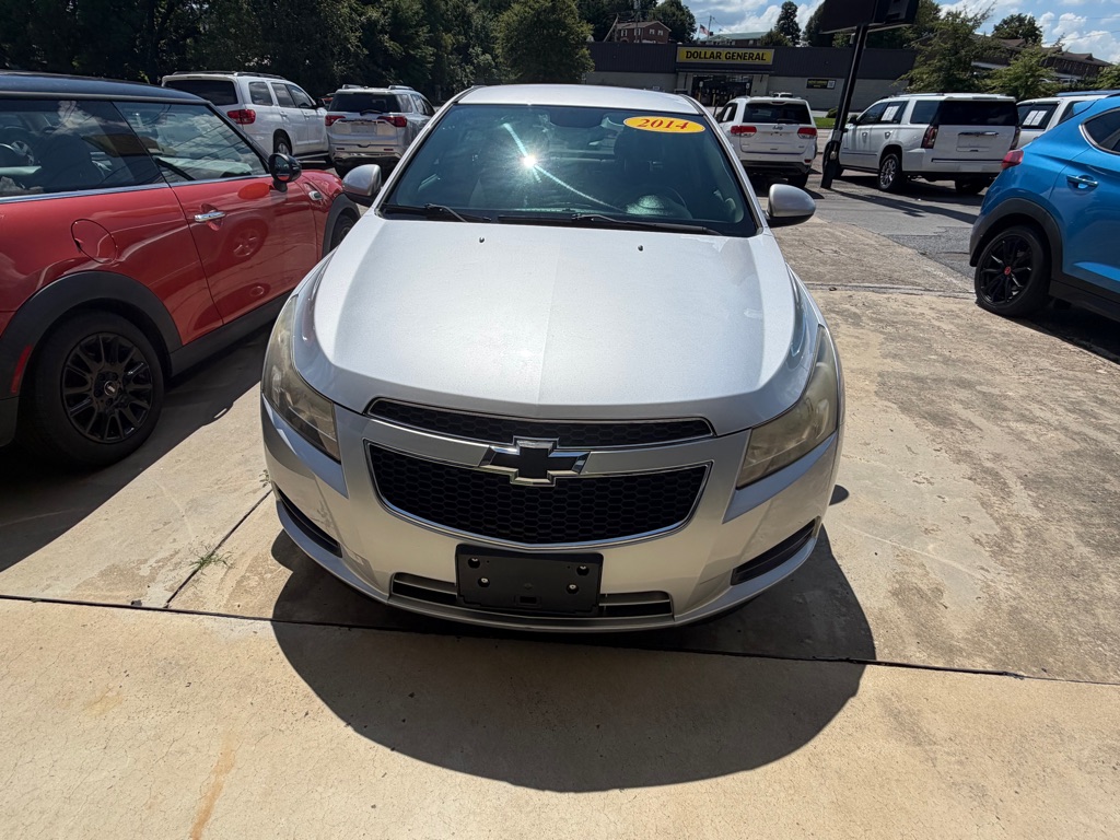 Photo 5 of this CHEVROLET CRUZE