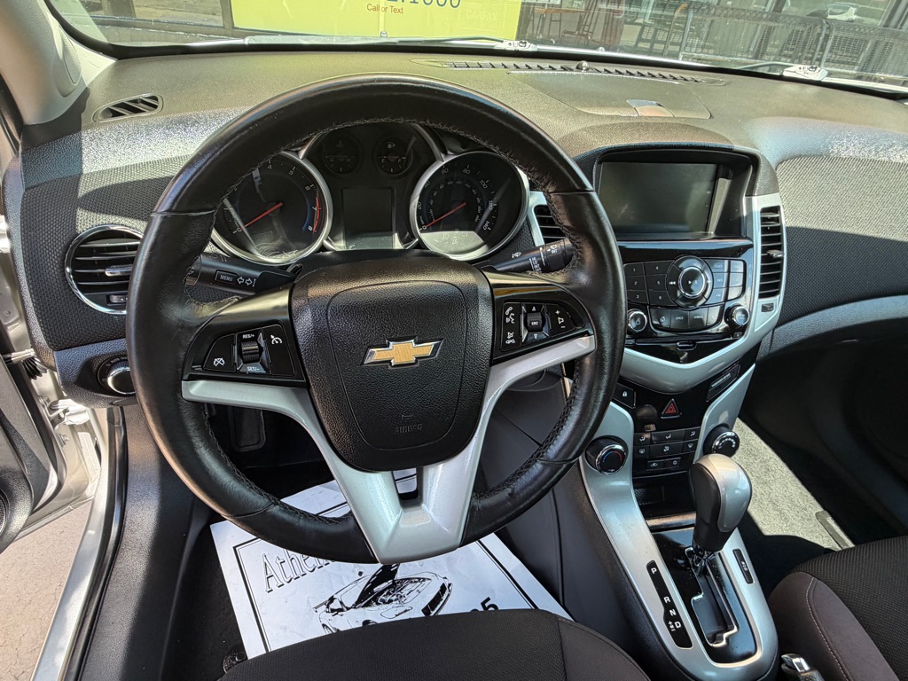 Photo 11 of this CHEVROLET CRUZE
