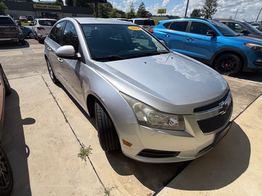Photo 6 of this CHEVROLET CRUZE