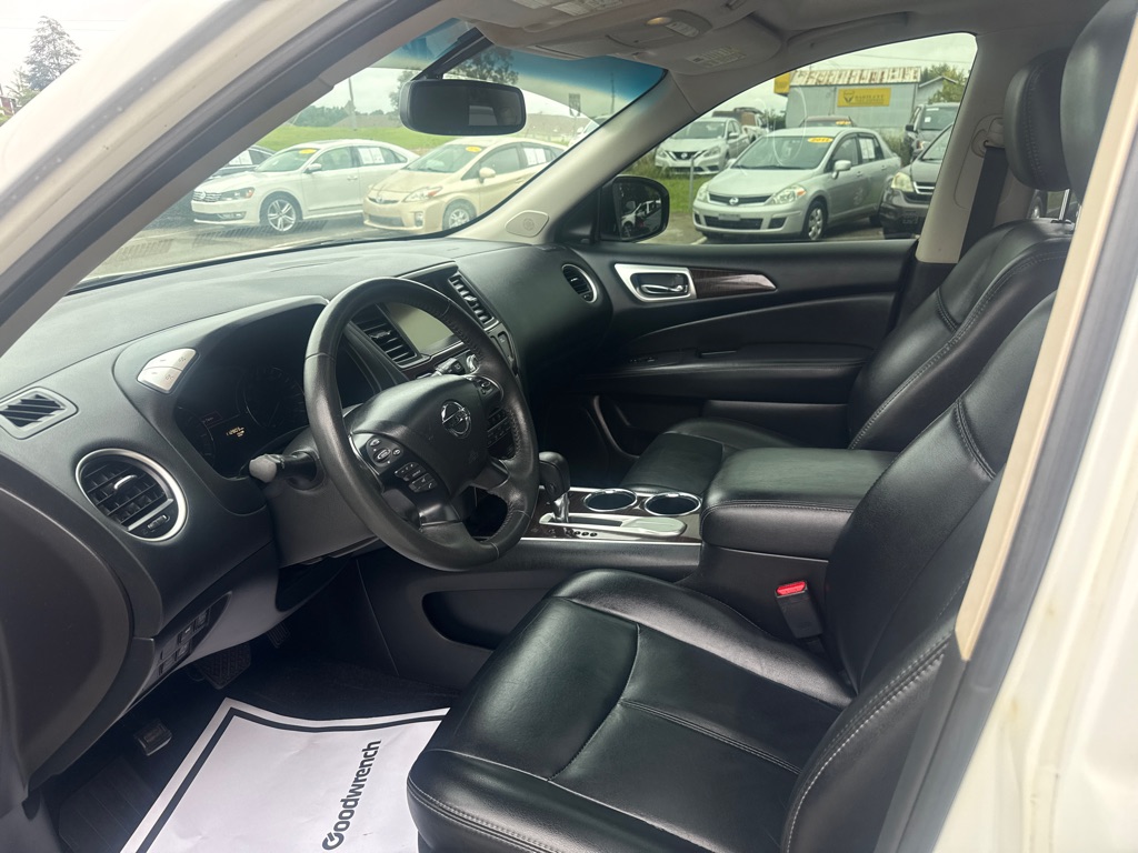 Photo 3 of this NISSAN PATHFINDER