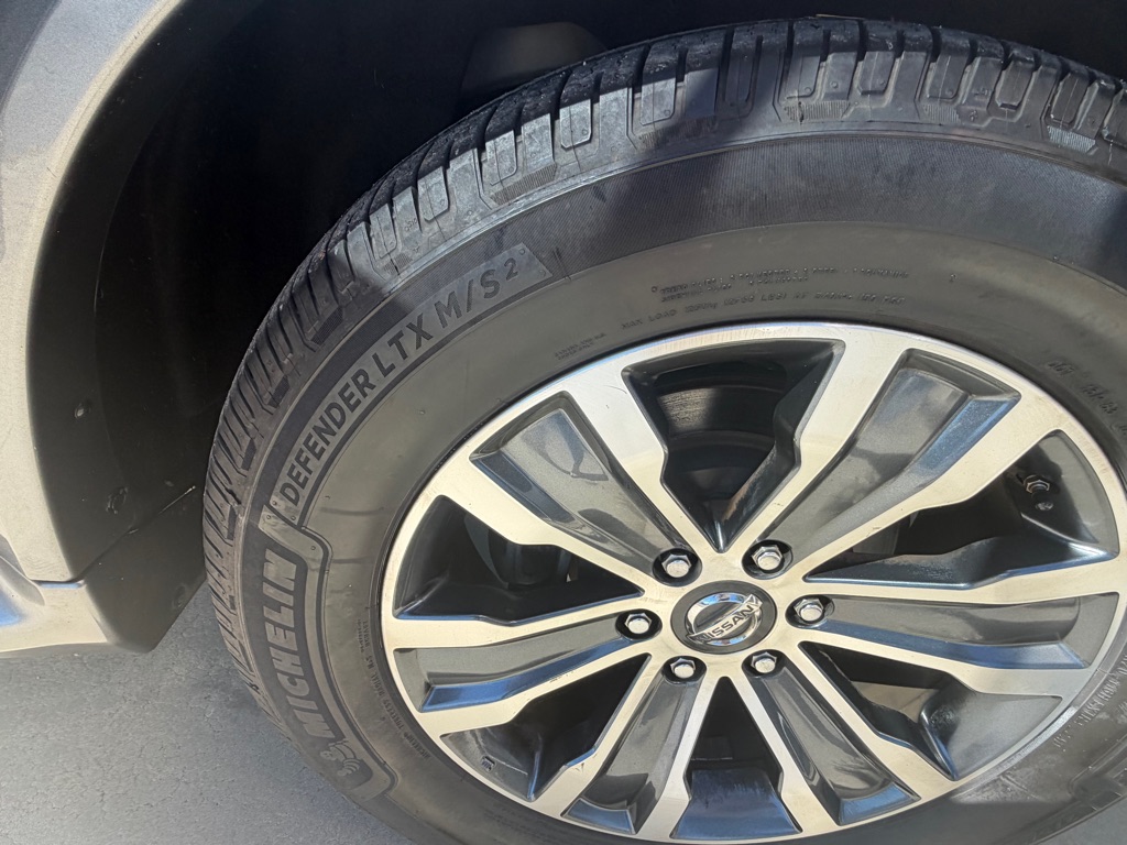 Photo 10 of this NISSAN ARMADA