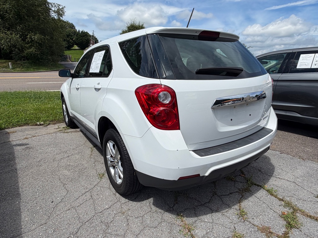 Photo 5 of this CHEVROLET EQUINOX