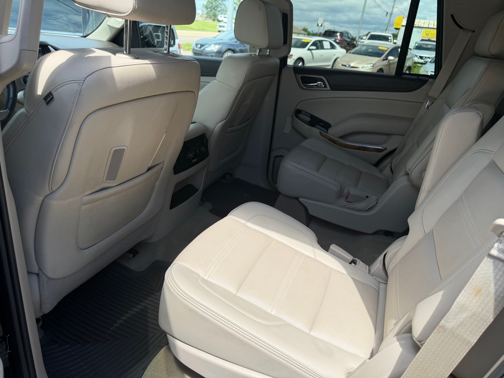 Photo 15 of this GMC YUKON