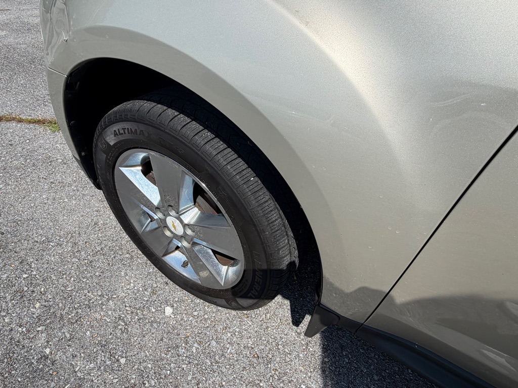 Photo 9 of this CHEVROLET EQUINOX