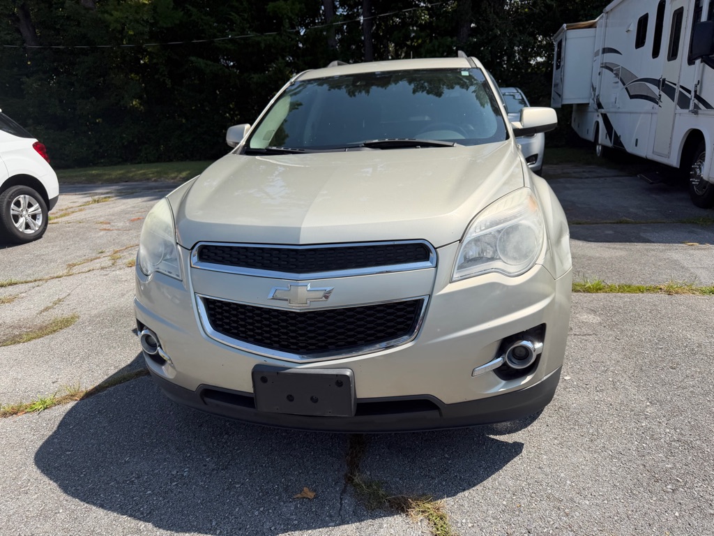 Photo 2 of this CHEVROLET EQUINOX