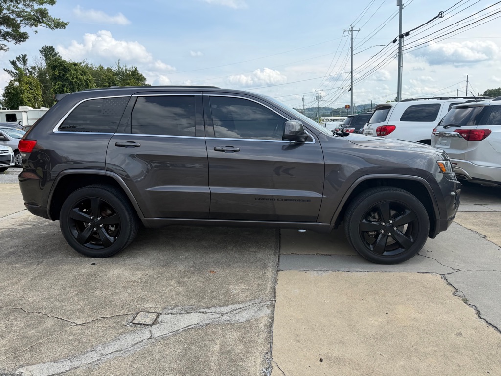 Photo 4 of this JEEP GRAND CHEROKEE