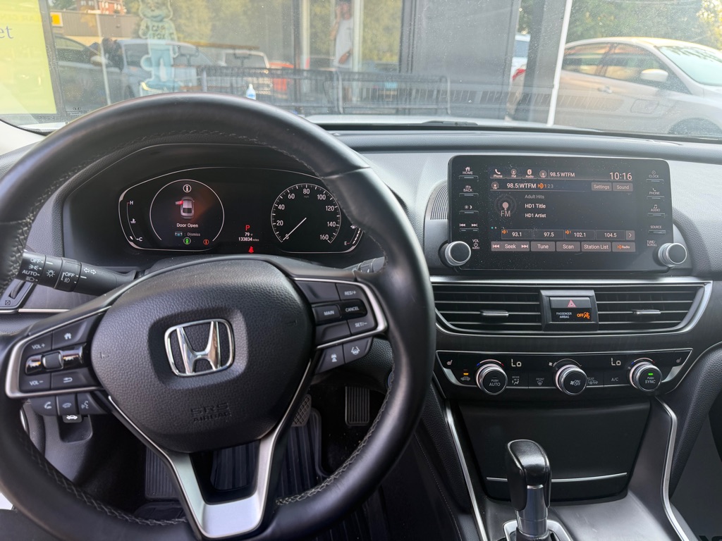 Photo 8 of this HONDA ACCORD