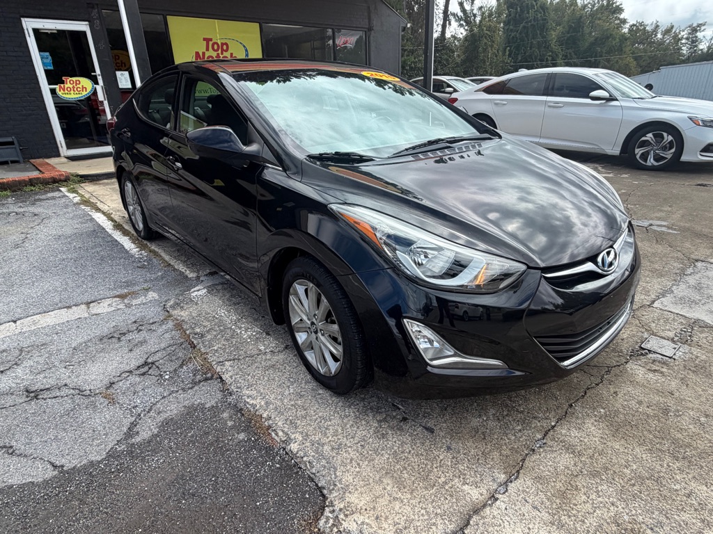 Photo 2 of this HYUNDAI ELANTRA